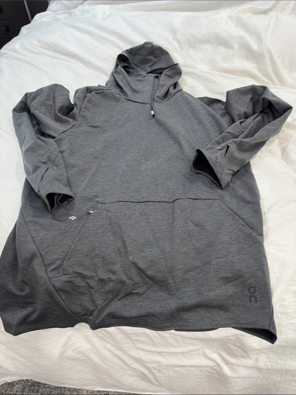 On Running Men’s Dark Gray Pullover Hoodie